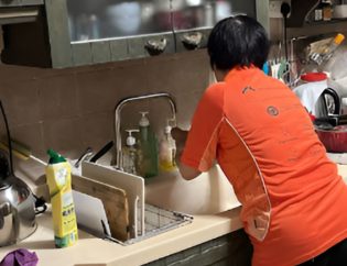 Kitchen Cleaning in Singapore - HDB, Tampines 8 kitchen-cleaning-part-time-helper-singapore-hdb-tampines-1-wm