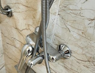 Shower Cleaning in Singapore - Condo, Queenstown 17 shower-cleaning-part-time-helper-singapore-condo-queenstown-1