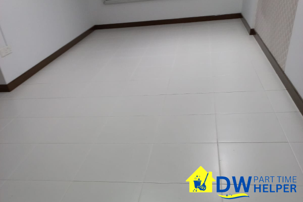 tile-polishing-photo-dw-part-time-helper-singapore