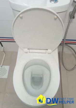toilet-cleaning-dw-part-time-helper-singapore-hdb-sengkang-1