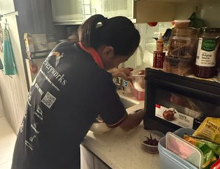 kitchen-cleaning-part-time-helper-service-dw-part-time-helper-singapore-hdb-yishun-00
