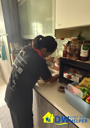 kitchen-cleaning-part-time-helper-service-dw-part-time-helper-singapore-hdb-yishun-00