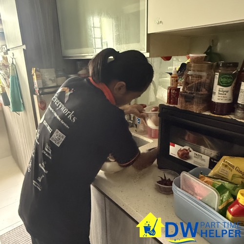 kitchen-cleaning-dw-part-time-helper-singapore