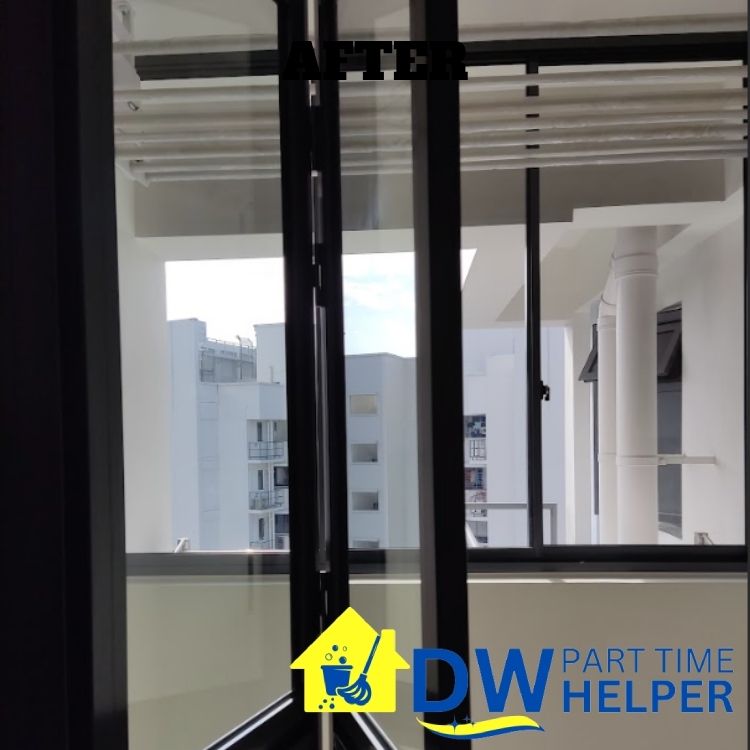 bifold-door-cleaning-post-renovation-cleaning-service-dw-part-time-helper-singapore-hdb-sengkang-3
